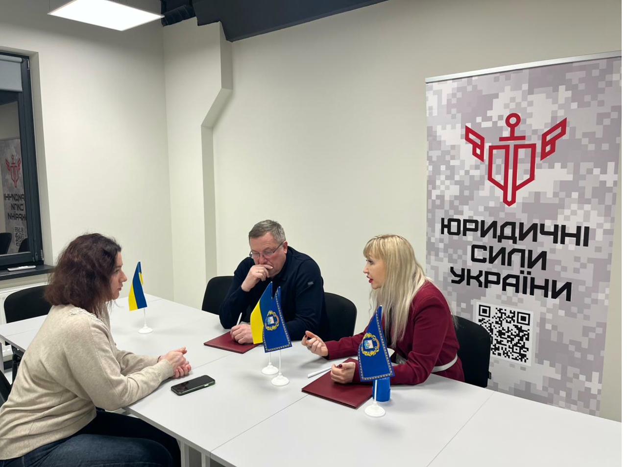 Підписання угоди про співпрацю з Маріупольською громадою